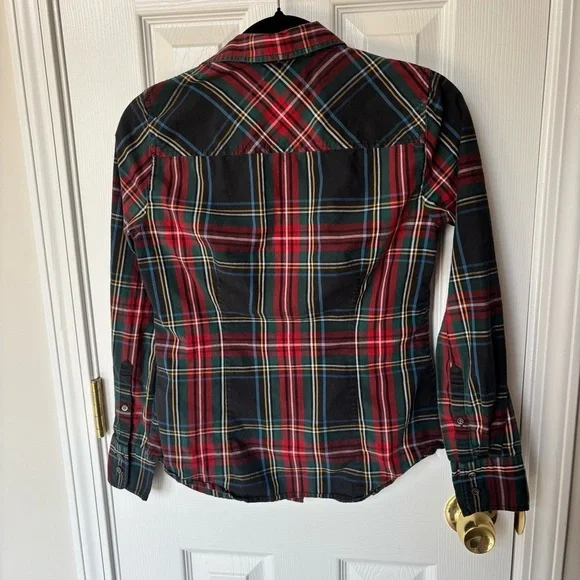 J. Crew Women's The Perfect Shirt in Stewart Plaid Size 2 - Picture 5 of 7